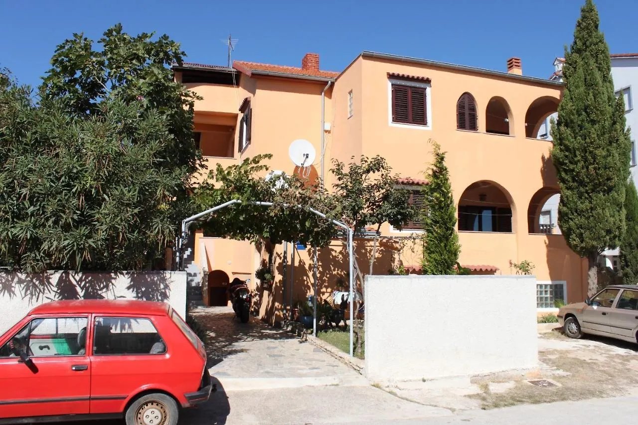 Apartments With A Parking Space Medulin - 7208